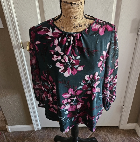Kasper Tops - NWT ☆ Kasper Top, Size Large Petite, Brand NEW!